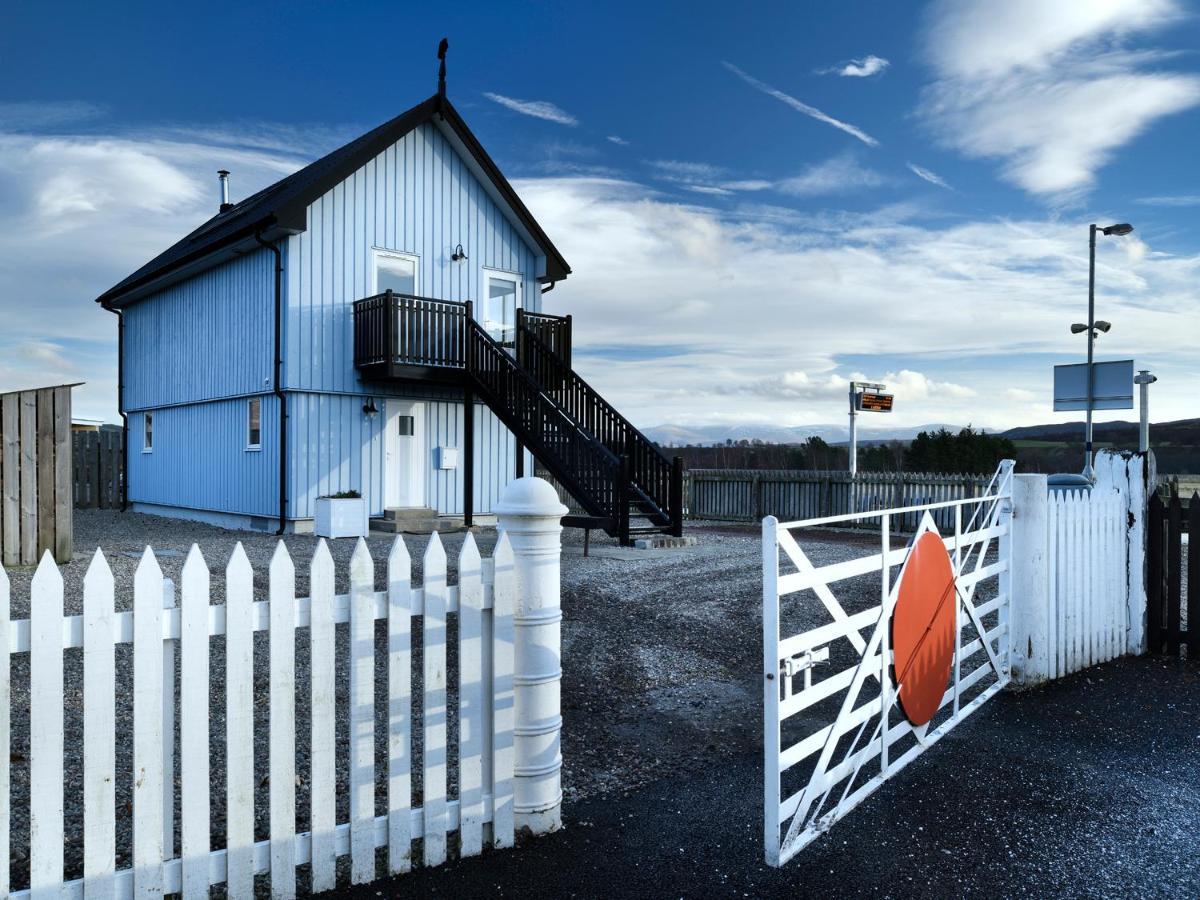Villa Signal Box à Newtonmore Extérieur photo